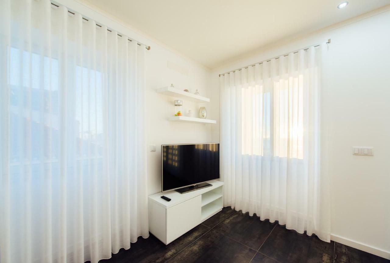 T4 Luis Apartment Nazare Bagian luar foto