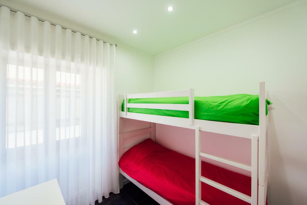T4 Luis Apartment Nazare Bagian luar foto