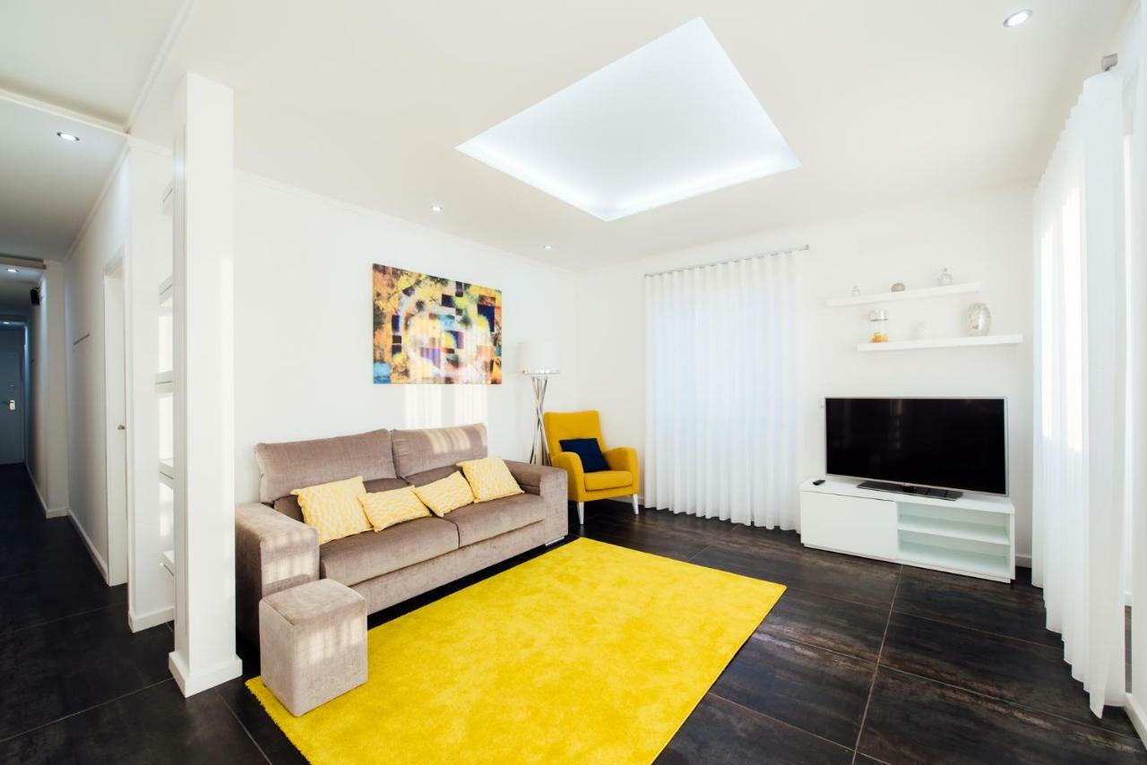 T4 Luis Apartment Nazare Bagian luar foto