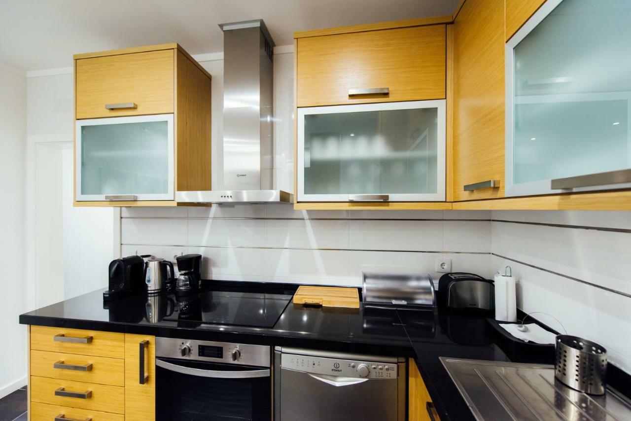 T4 Luis Apartment Nazare Bagian luar foto